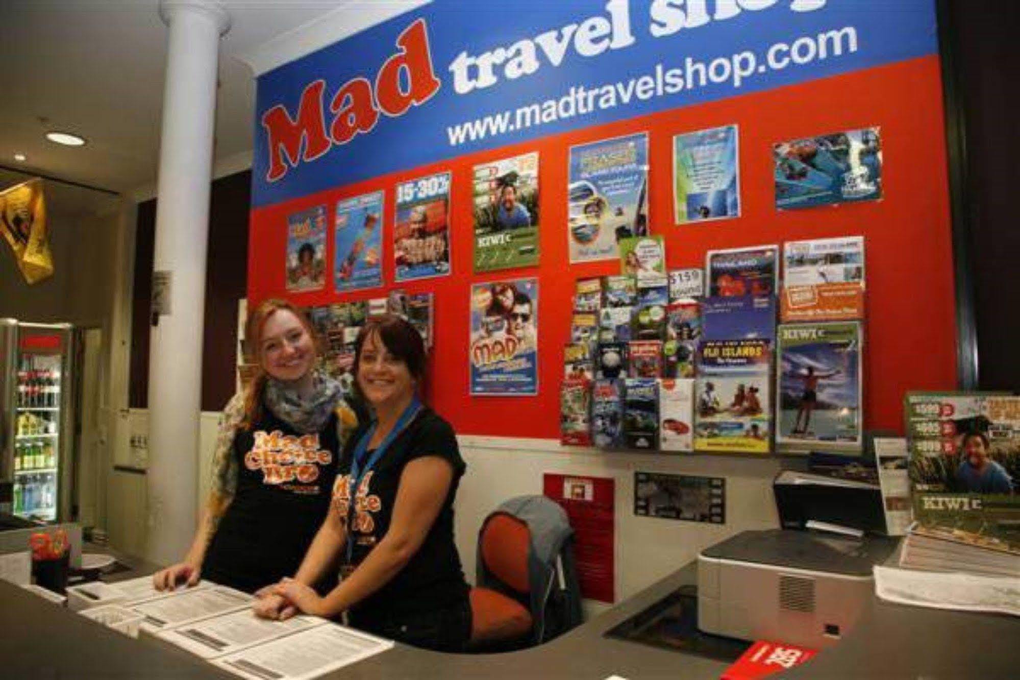 Ostello Nomads Capital Backpackers - Wellington (Adults Only) Esterno foto Mad Travel Shop